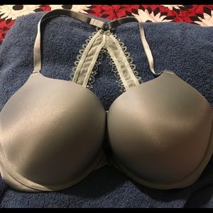 VS Bombshell Plunge Bra. Fastens in front.
